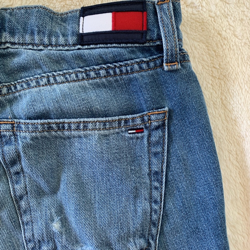 Brand New!! Tommy Hilfiger Mom Jeans
